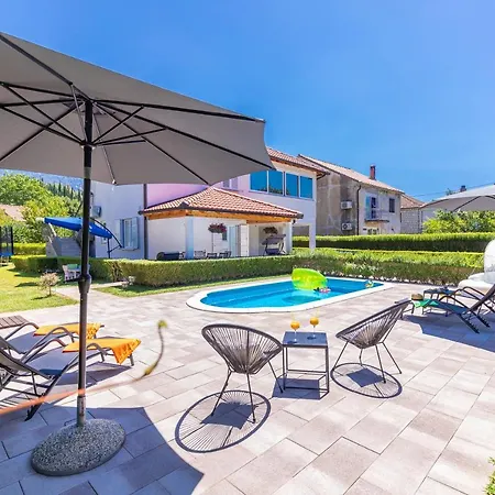 Green Paradise With Swimming Pool Gruda Exterior photo