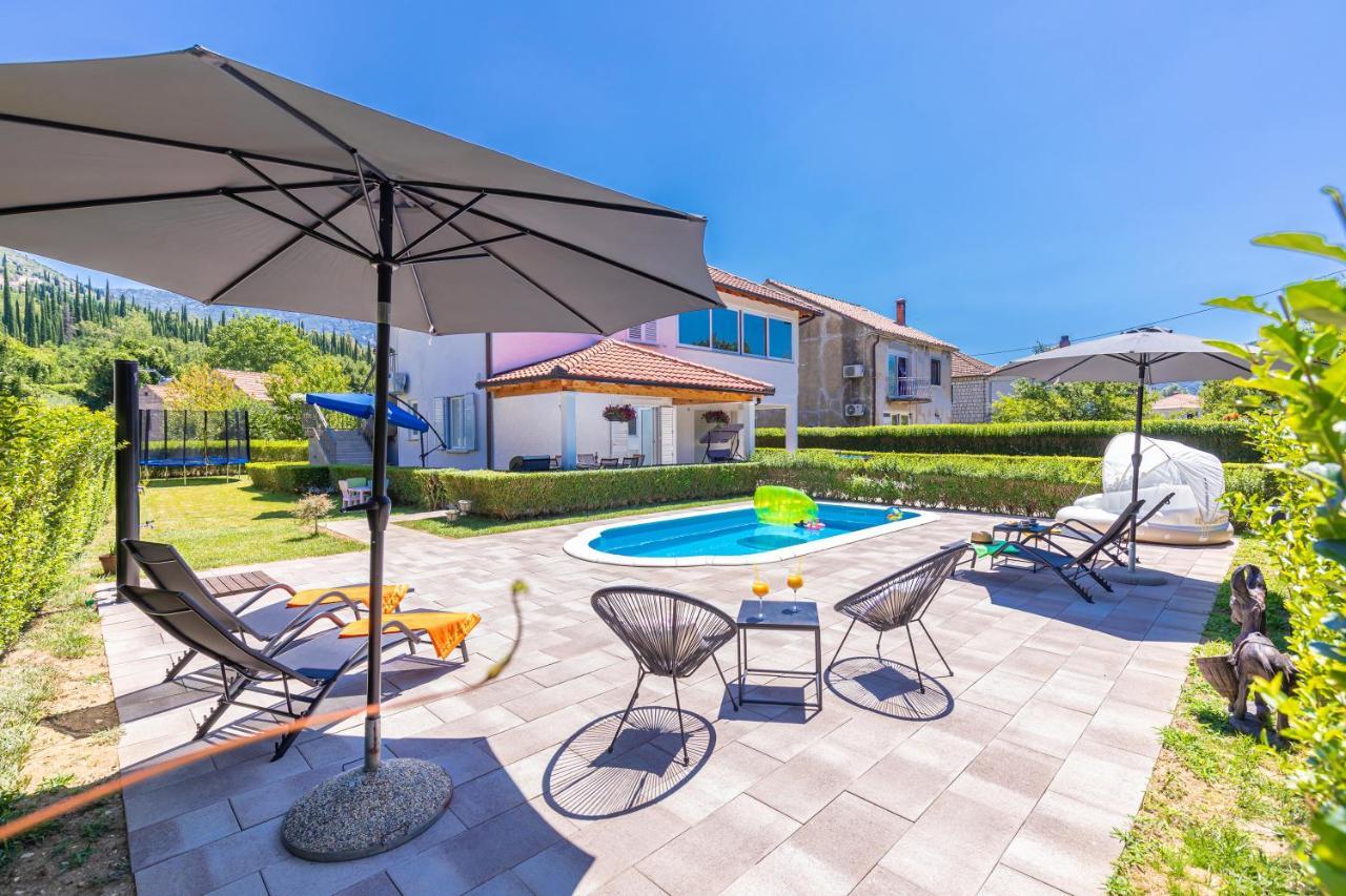 Paradise With Swimming Pool Apartamento Gruda